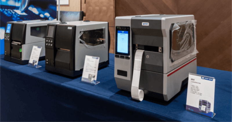Industrial viibakoodi printerid on display