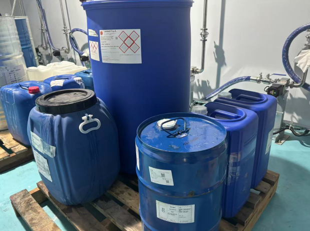 chemical-drum-with-ghs-labels