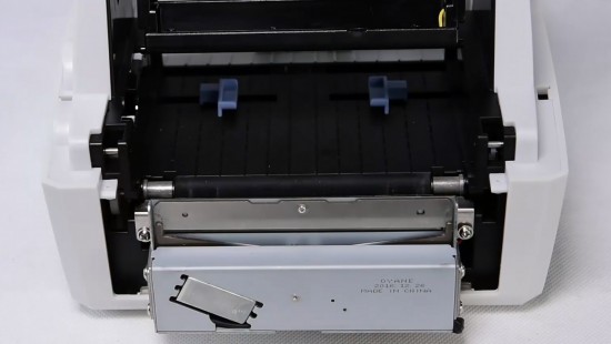 Triipkoodiprinterid koos automaatse lõikega: tõhus lõikamine tootmise suurendamiseks